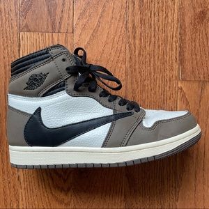Travis Scott x Air Jordan 1 Retro High OG 'Mocha' CD4487-100 - (W)US8/EUR39